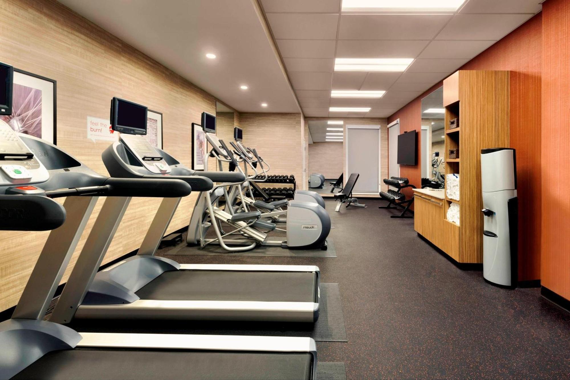Towneplace Suites By Marriott Pittsburgh Airport/Robinson Township Extérieur photo