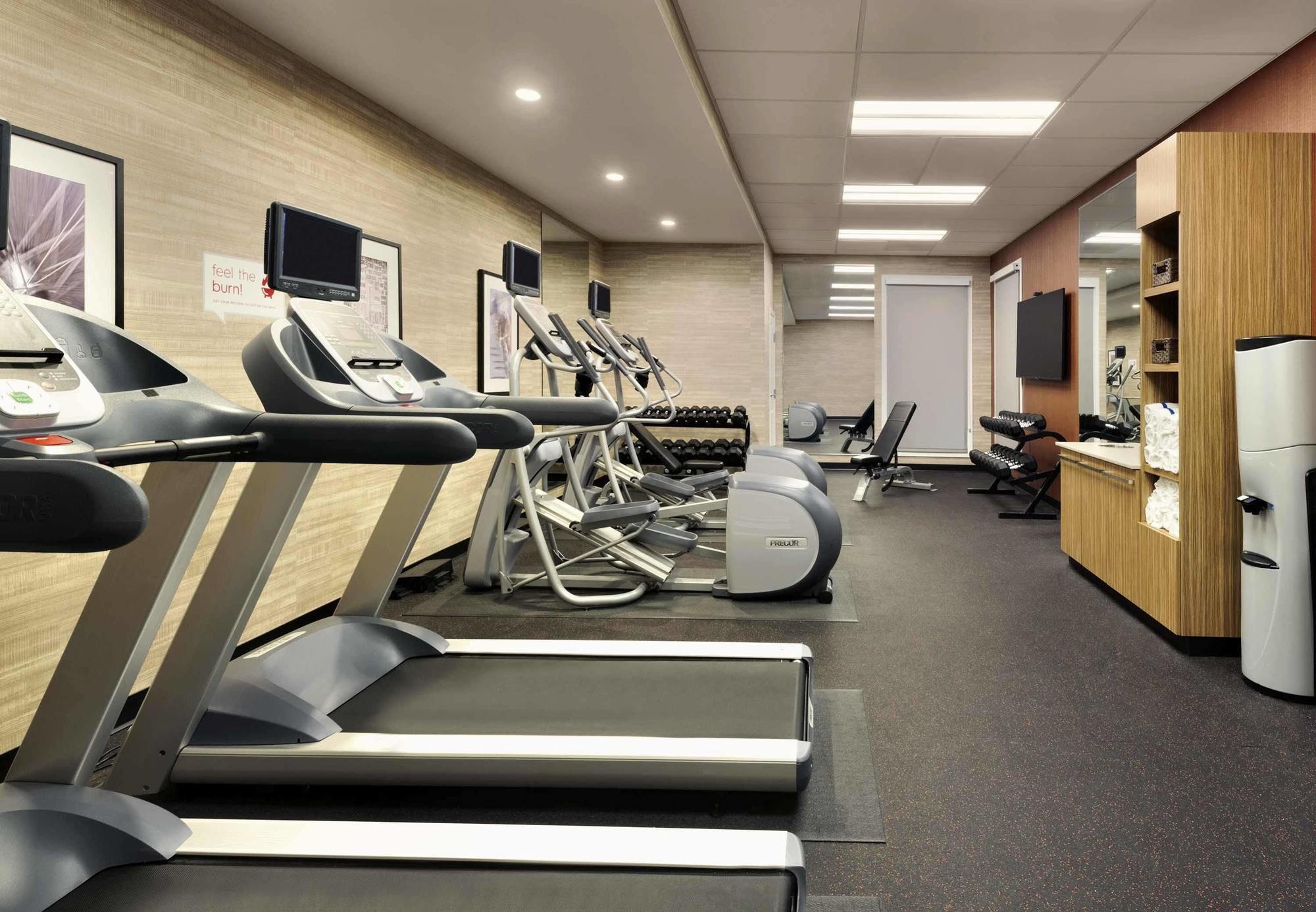 Towneplace Suites By Marriott Pittsburgh Airport/Robinson Township Extérieur photo